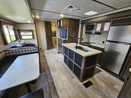 Rent R RV