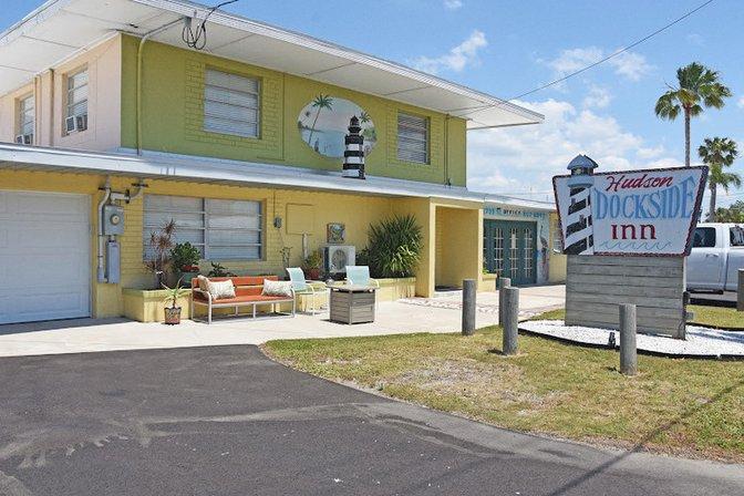 Hudson Dockside Inn