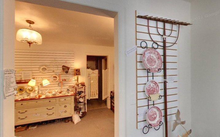 Safety Harbor Antqs & Collectibles