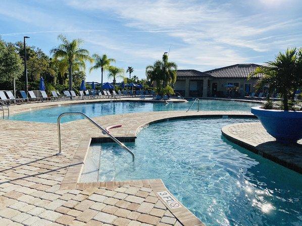 Smiley Pool Services