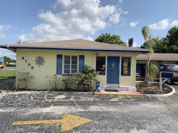Sundial Motor Inn