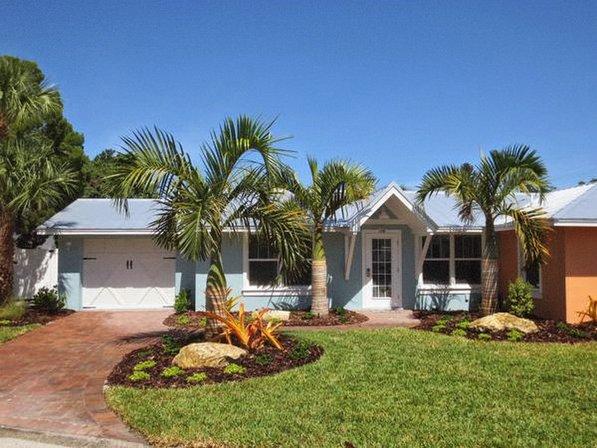 Lizzie Lu's Island Retreat