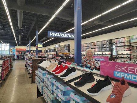 SKECHERS Warehouse Outlet