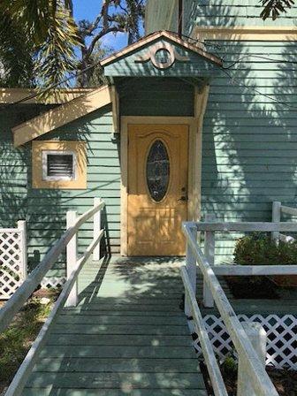 Euphoria Therapeutic Massage: Karyn Naylor LMT