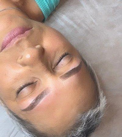 Karolyn Brows and Beauty