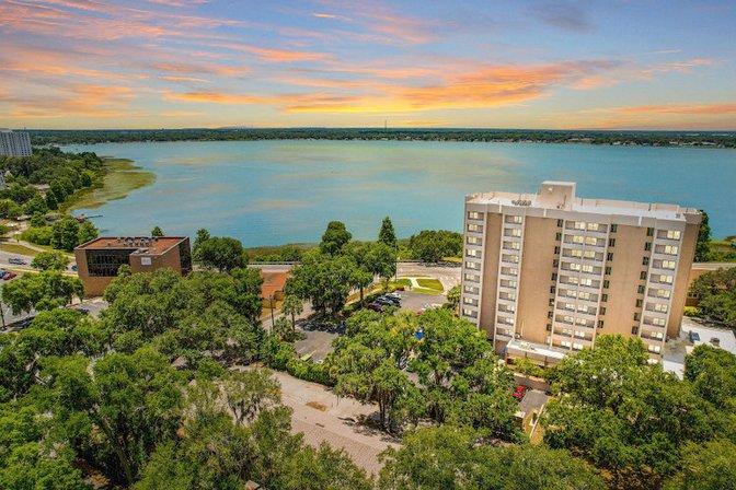 Lake Howard Heights