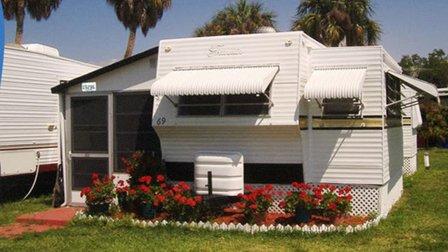 Colonial Manor Mobile Home Park