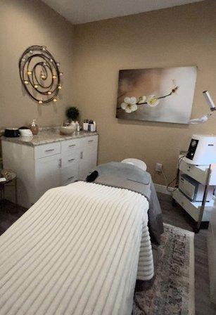 LA Spa + Wellness Suites