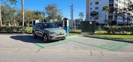 FPL EVolution Charging Station