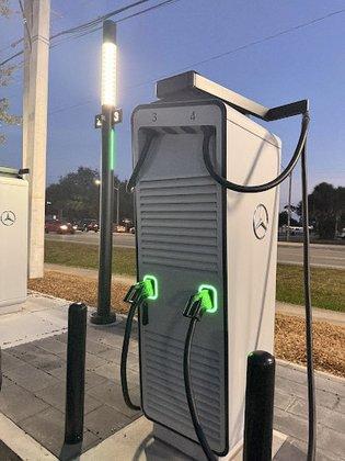 Mercedes-Benz Charging Station