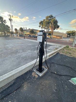 Electric Circuit Charging Station