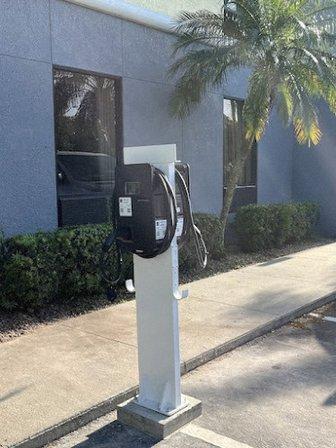 JUS Charging Station