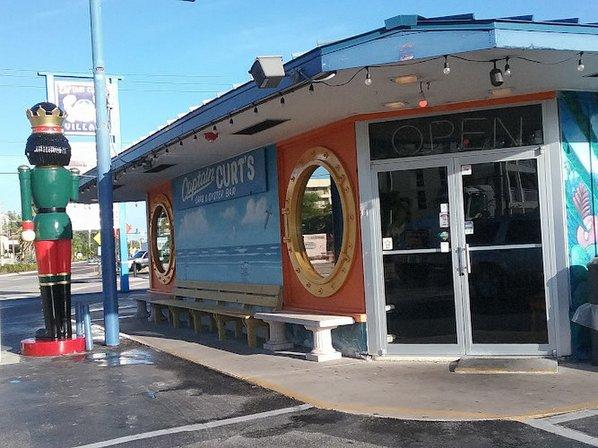Captain Curt's Crab & Oyster Bar