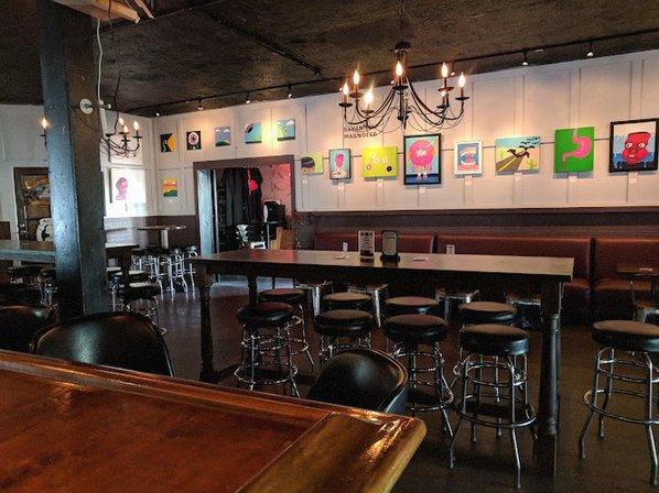 Growler's Pub