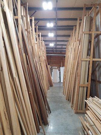 Robert's Hardwood Lumber-Building