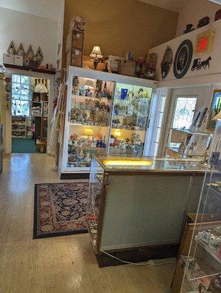 Carriage House Antiques
