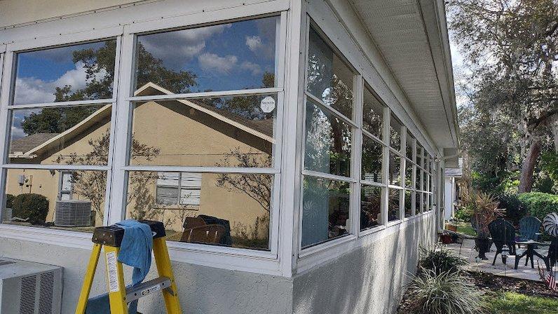 Custom Edge Window Cleaning
