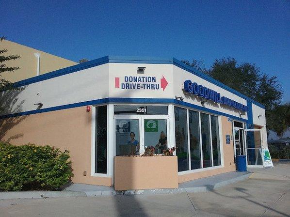 Goodwill Donation Center - Shade and Bee Ridge