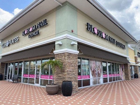 Blossom nail lounge