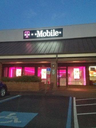 T-Mobile Authorized Retailer