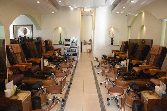 Tip Top Nails & Spa Venice