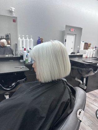Jenera's Salon & Spa