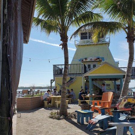 Waves Boat & Social Club
