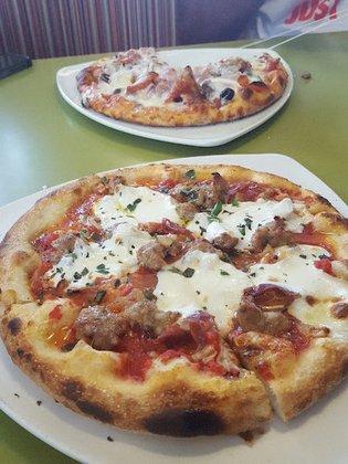 Flippers Pizza - Rolling Oaks