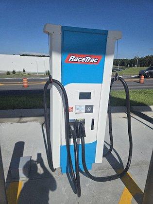 RaceTrac Charging Station