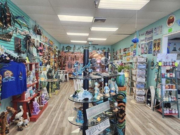Hudson Art & Decor