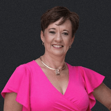 Lorette Vosloo REALTOR, Real Estate Agent in Tampa Bay
