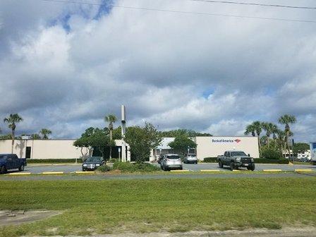 Bank of America (with Drive-thru ATM)
