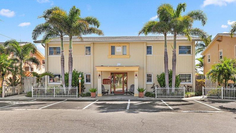 Dockside Villas