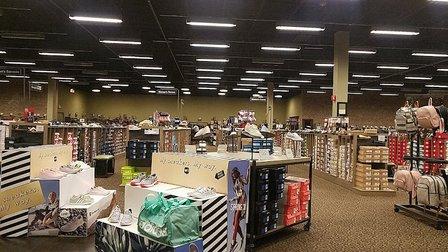 DSW Designer Shoe Warehouse - Refreshed Location