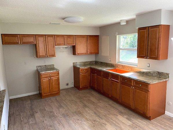 S & M Cabinets Inc
