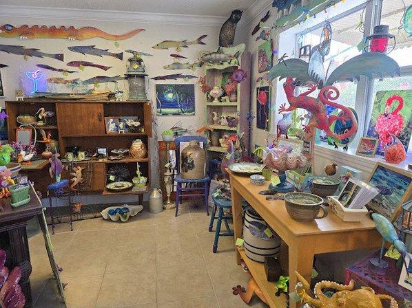 Hatch Gallery, Gift Shop & Collectibles