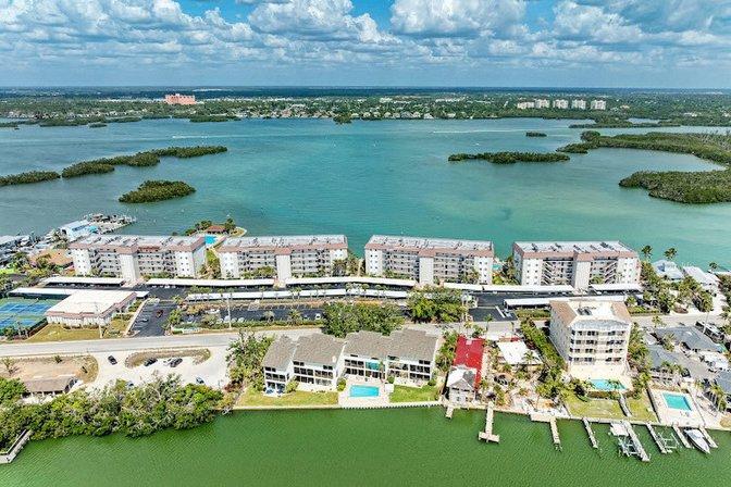 Sunrise Cove Condominium and Vacation Rentals