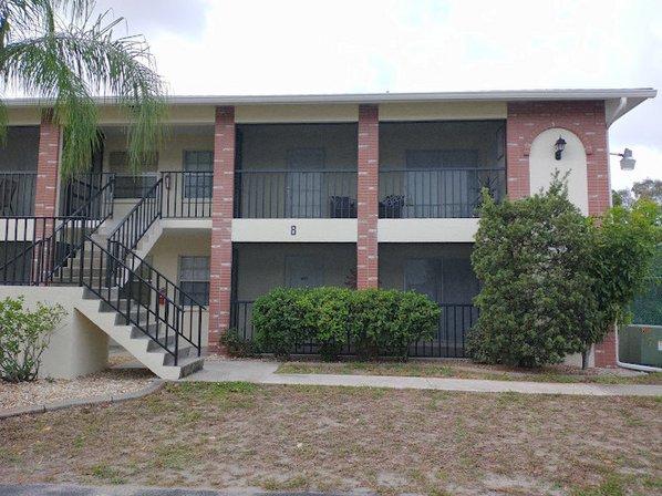 Palm Manor Condominiums