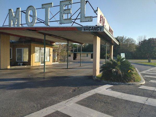 STAR MOTEL