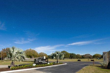 Skyway Memorial Gardens