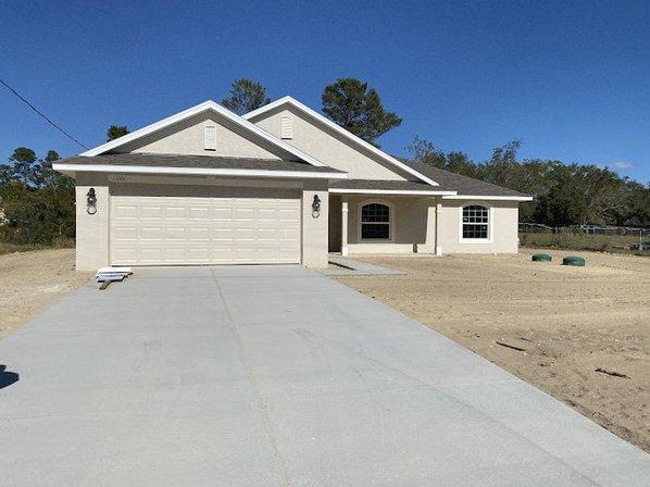 Adams Homes | Spring Hill Model Center