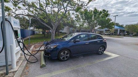 Shell Recharge Charging Station