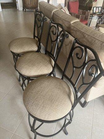 Aidan's Upholstery & Refinishing