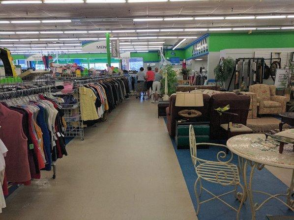 Goodwill Retail Store & Donation Center - Honore