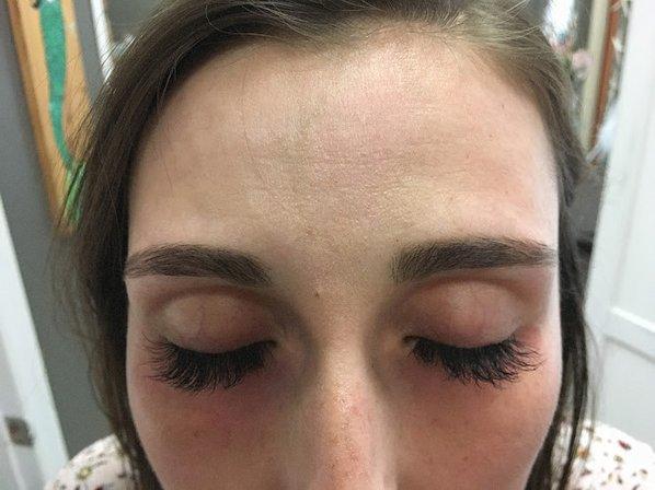Looks Lashes and Lips by Lisa
