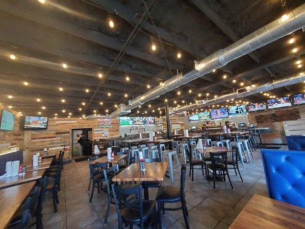 Food + Beer - Florida Sports Bar