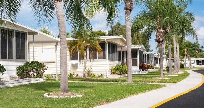 Claudia's Mobile Homes & Real Estate