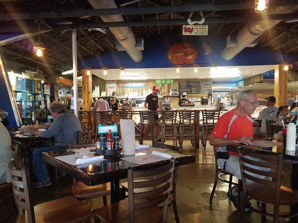 Walt's Fish Market Restaurant