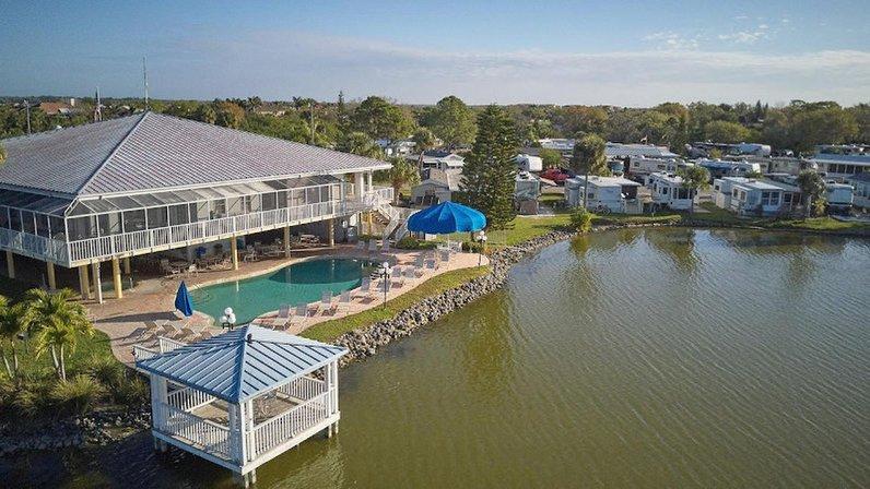 Encore Winter Quarters Manatee