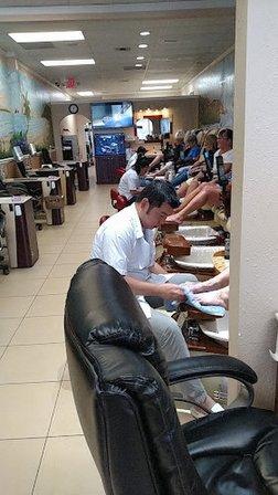 Diamond Nails & Spa